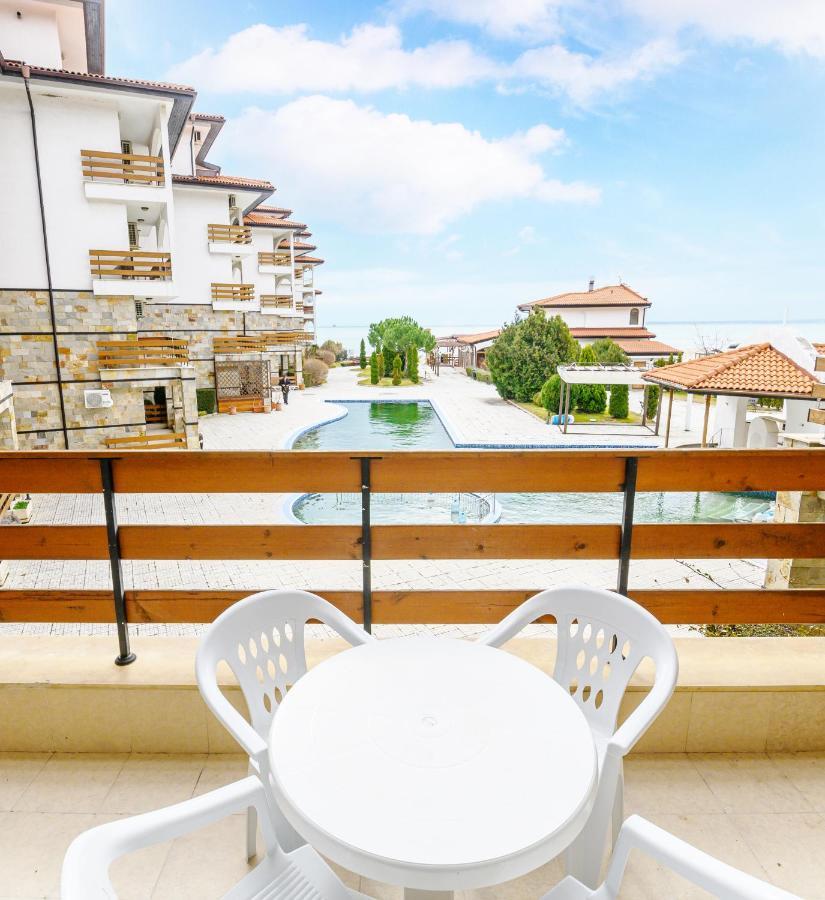 Robinson Beach Apartments Еленіте Екстер'єр фото