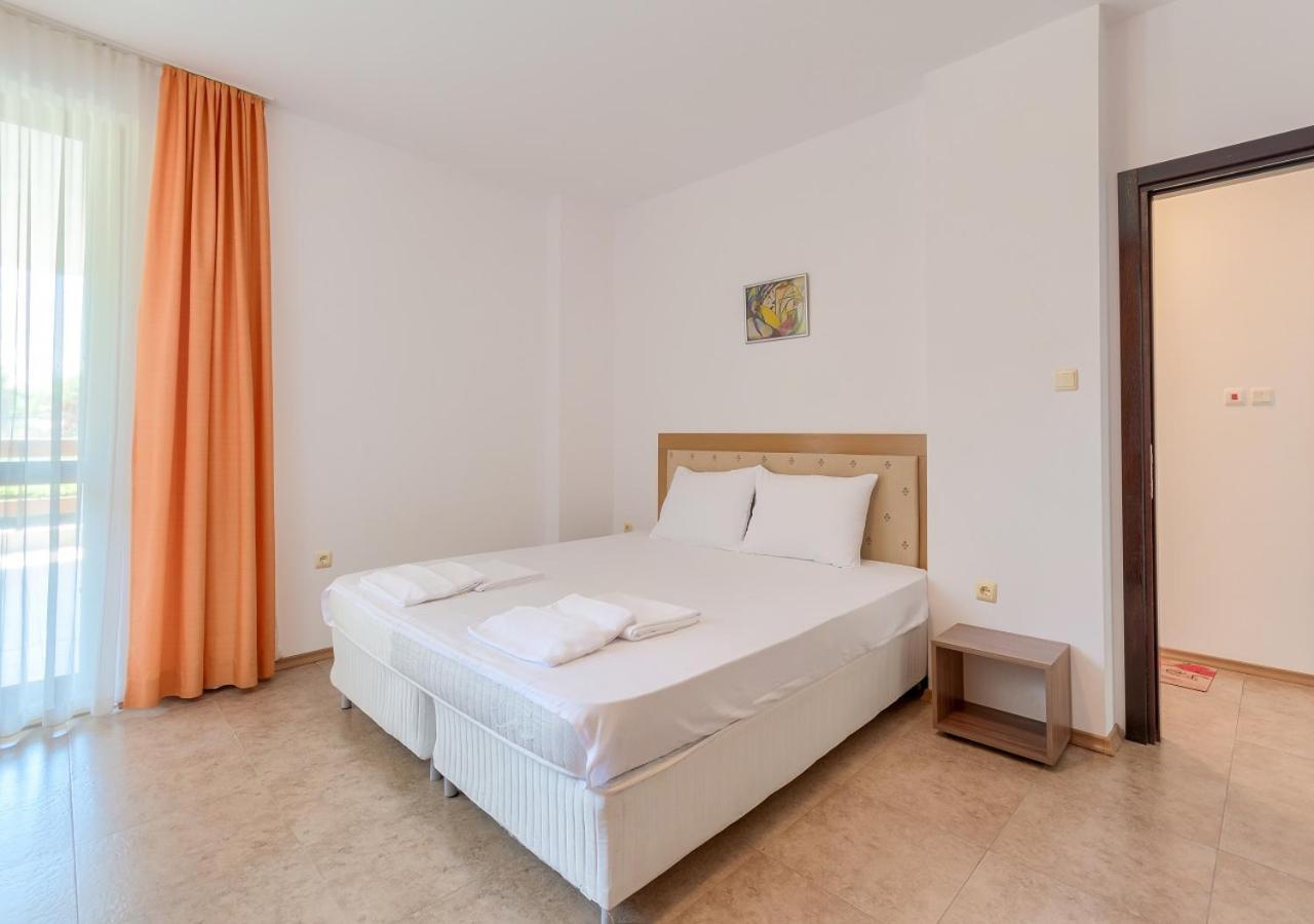 Robinson Beach Apartments Еленіте Екстер'єр фото