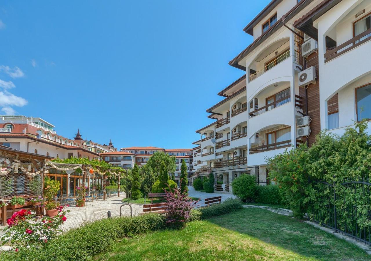 Robinson Beach Apartments Еленіте Екстер'єр фото