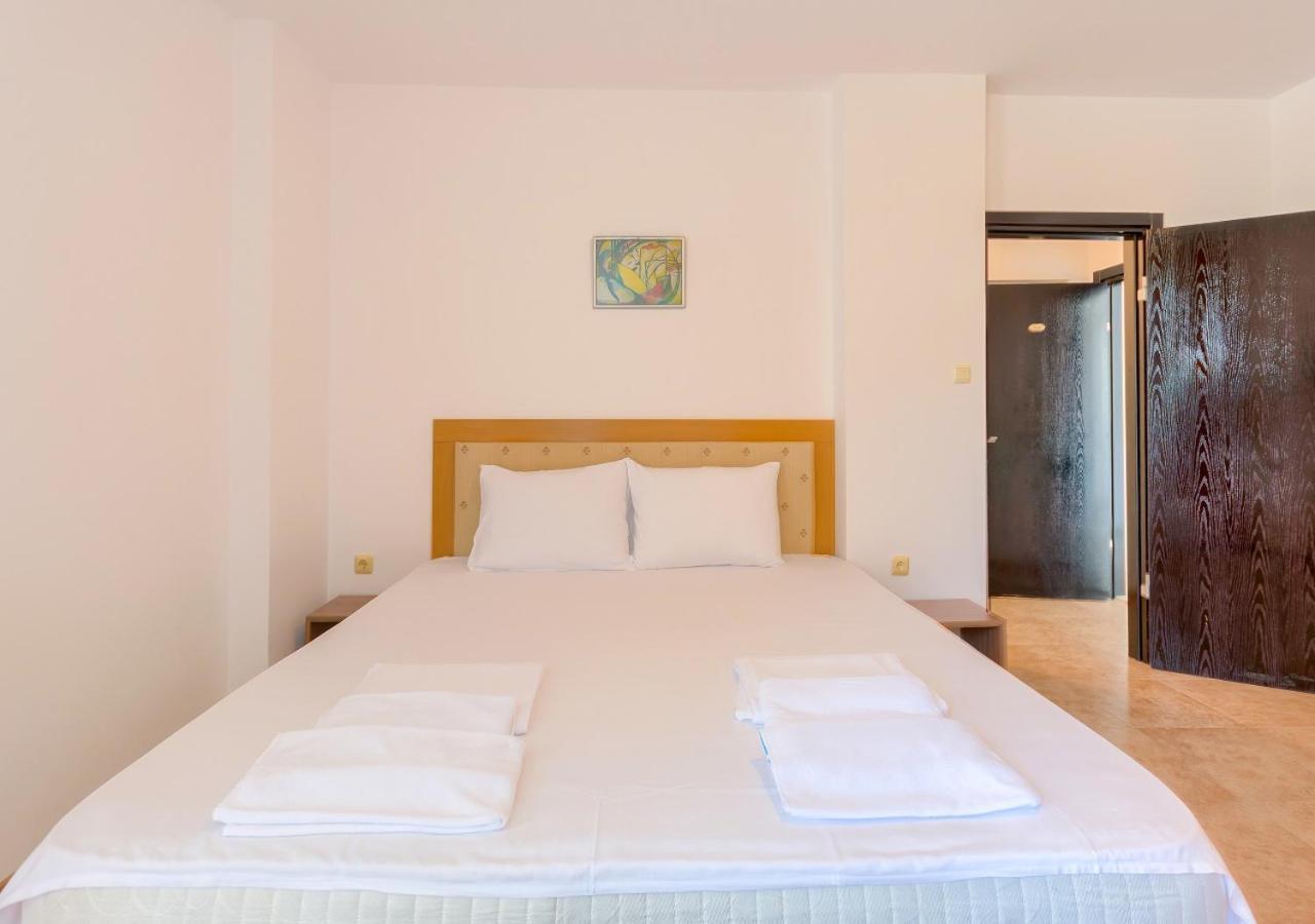 Robinson Beach Apartments Еленіте Екстер'єр фото