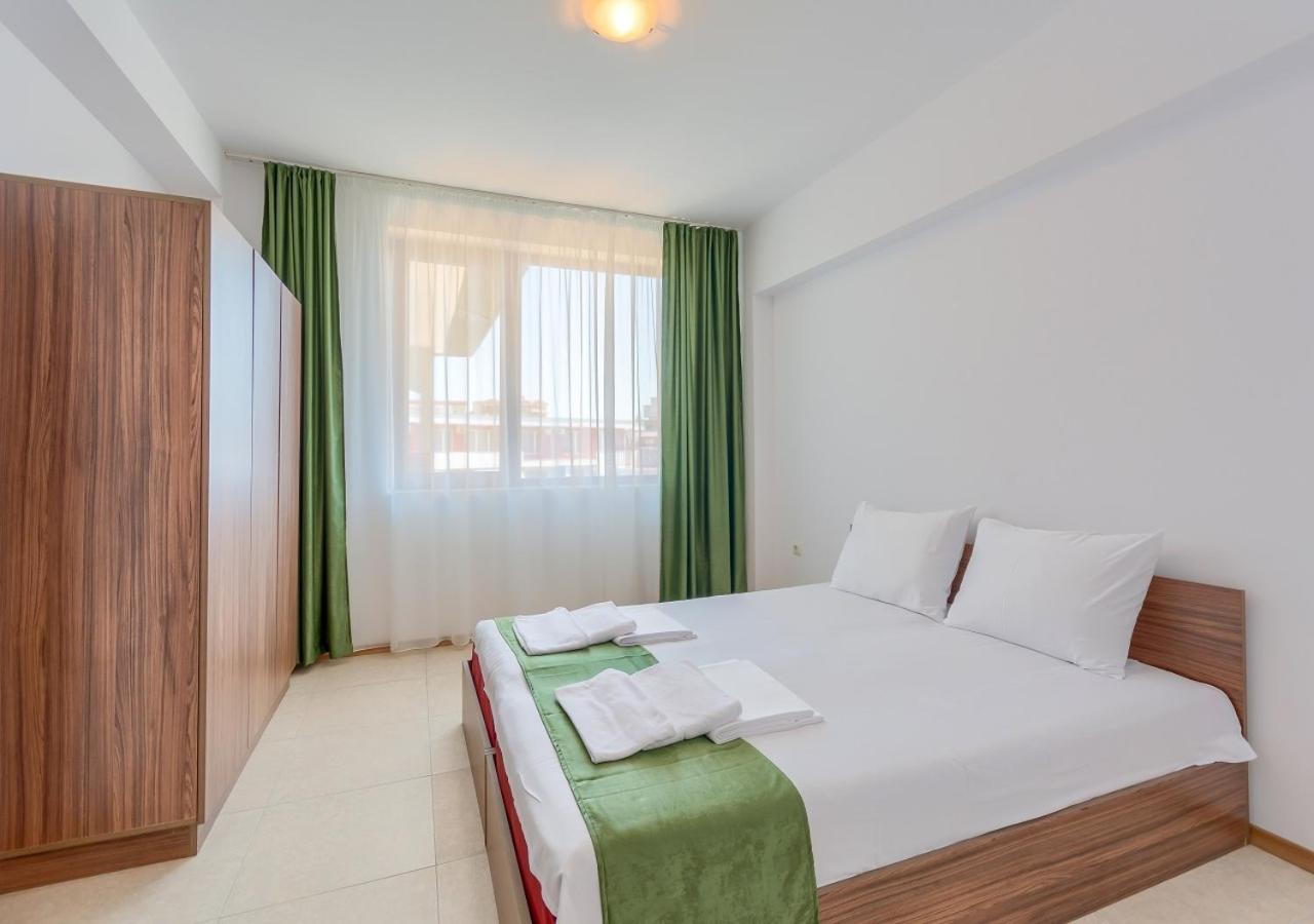 Robinson Beach Apartments Еленіте Екстер'єр фото