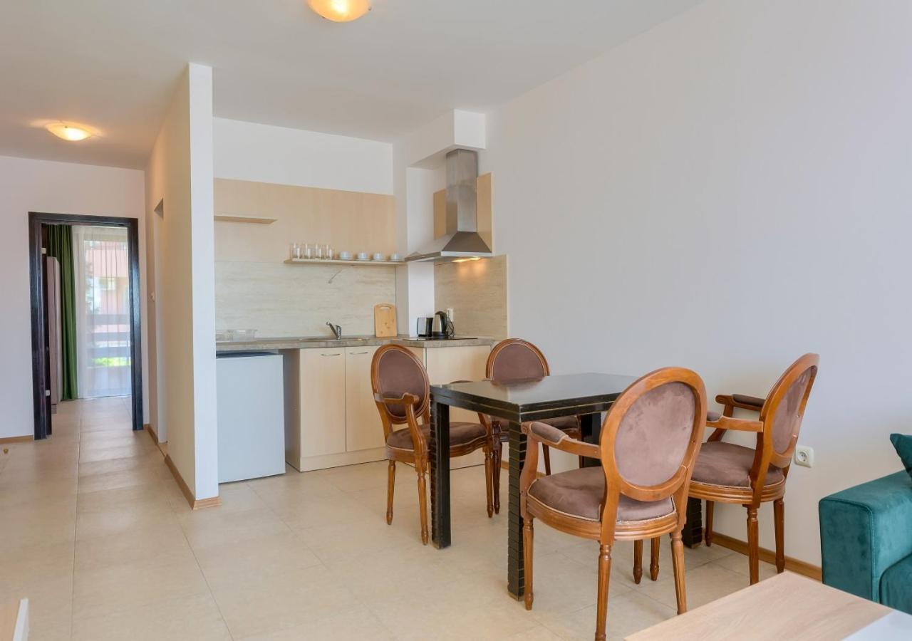 Robinson Beach Apartments Еленіте Екстер'єр фото